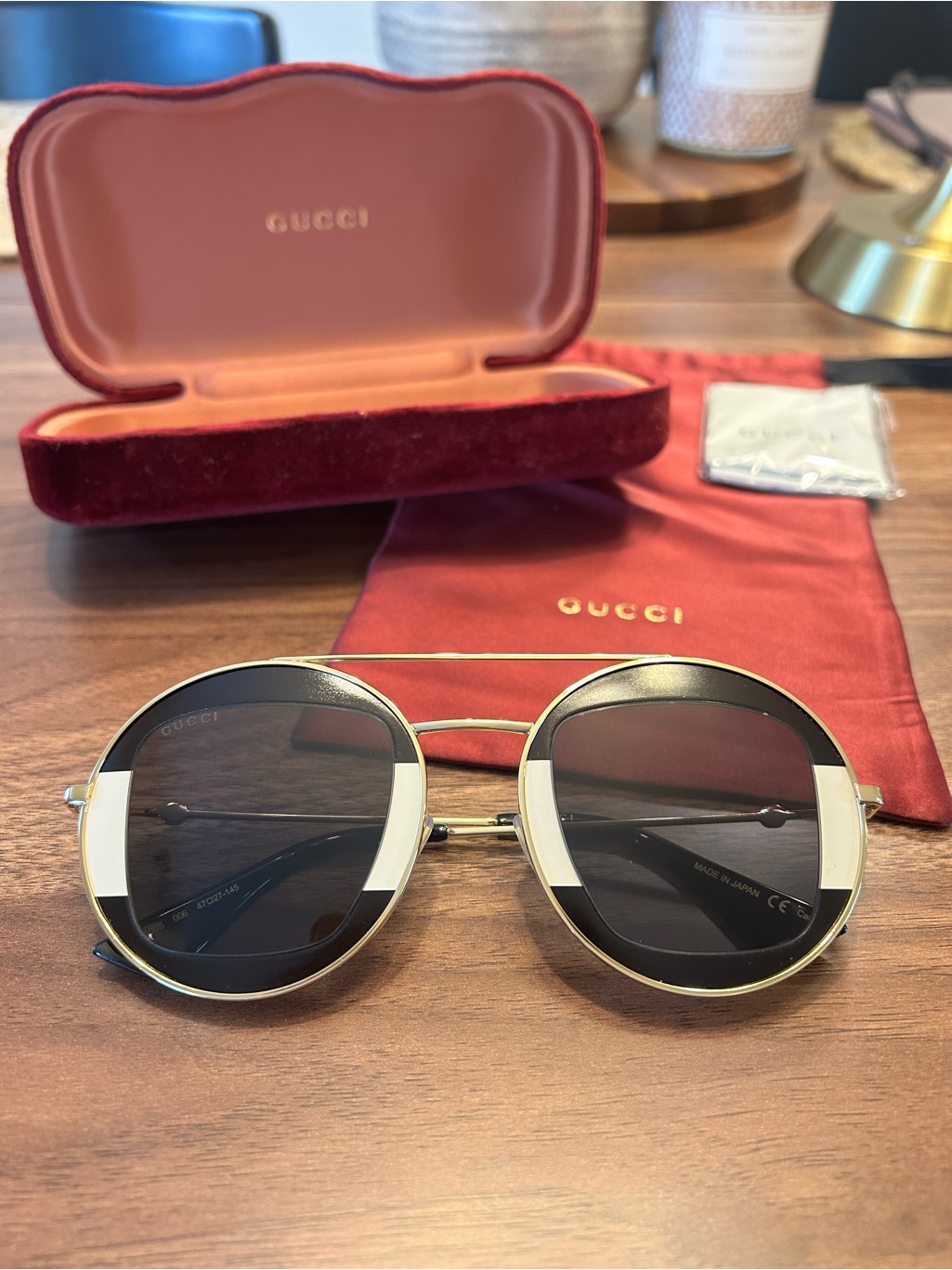 Gucci Gg0105s Round Frame Sunglasses - Black/Gold/Cream